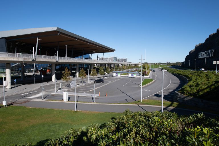 Bergen Lufthavn, Bergen